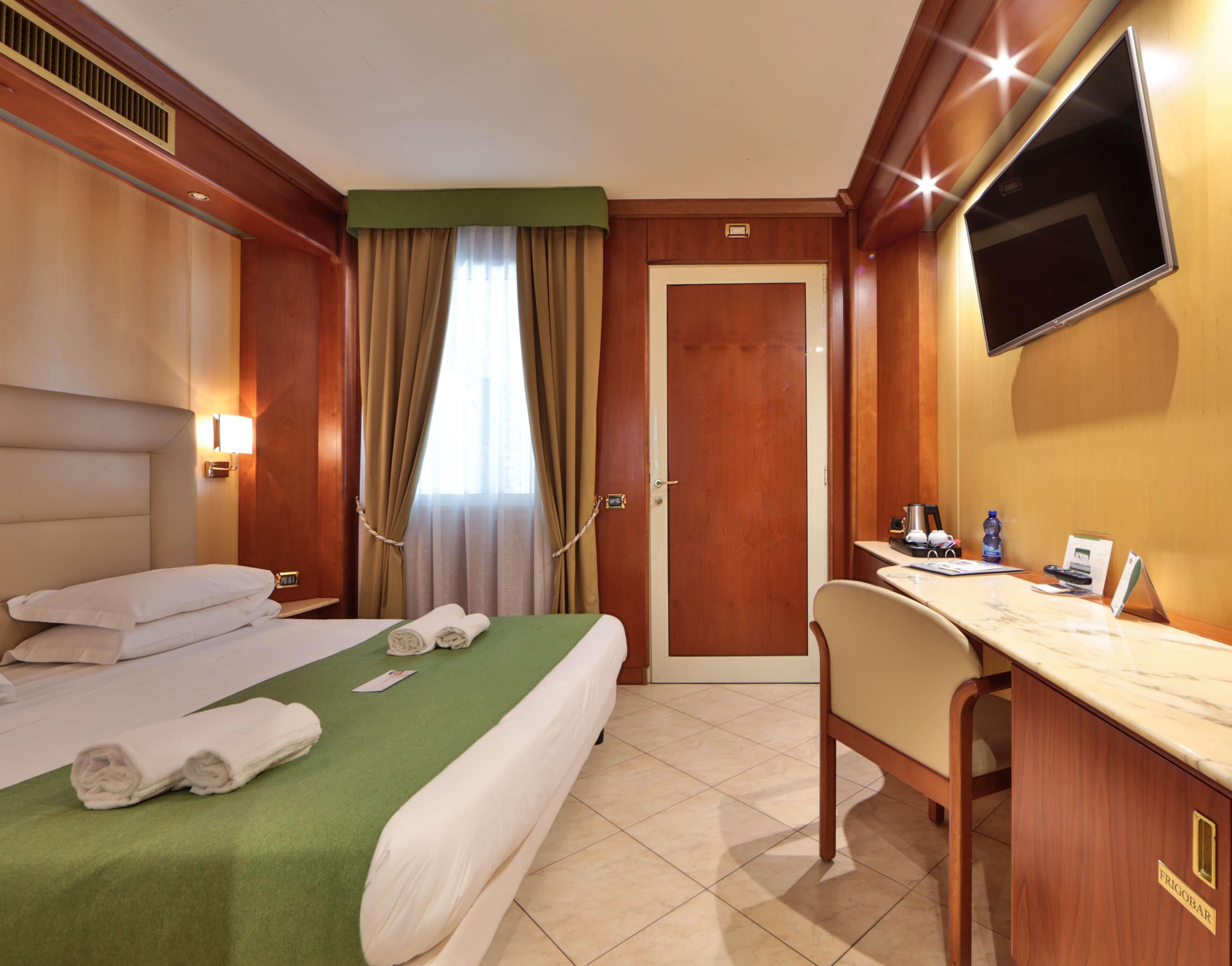 Best Western Hotel Anthurium Santo Stefano al Mare Exterior foto